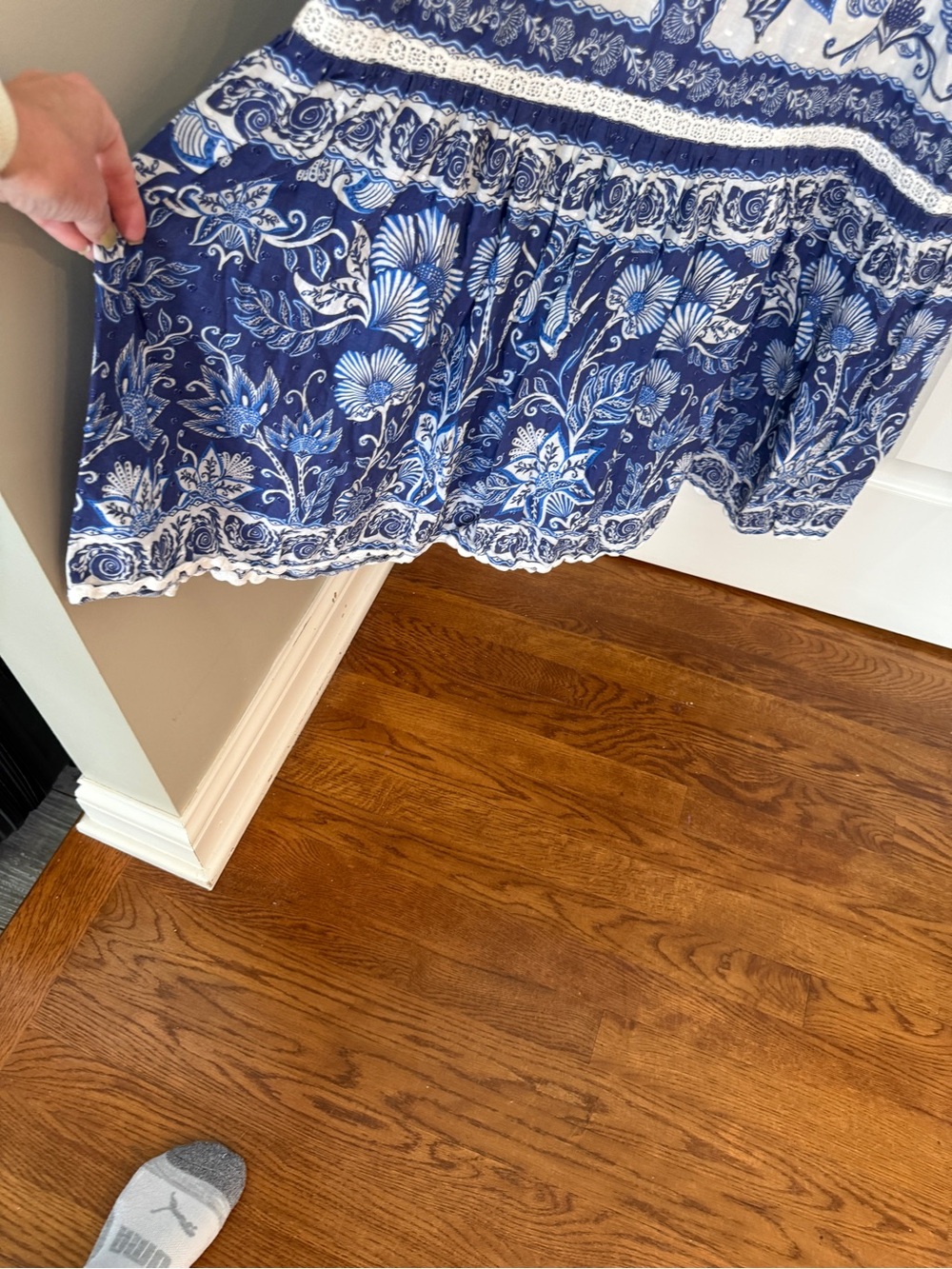 FARM Rio Shell Garden Maxi Dress Blue Floral XS Cotton Smocked 25787 - Picture 7 of 16